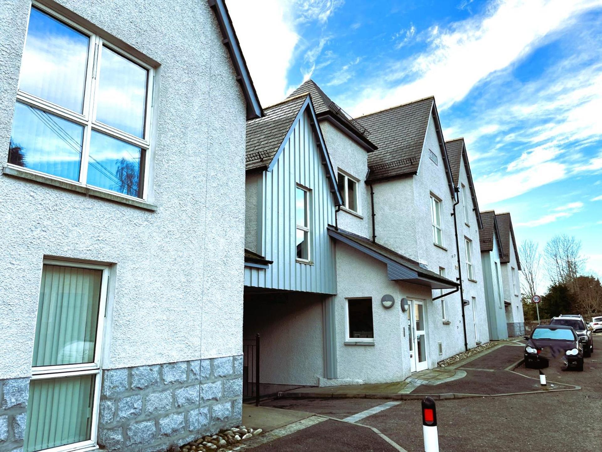 Entire Flat In Banchory, Aberdeenshire, Scotland Esterno foto